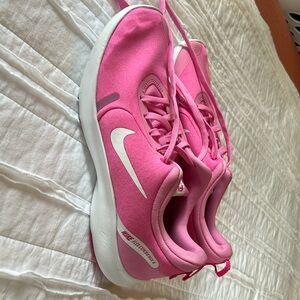 Women’s pink Nike flex. Size 8.5.